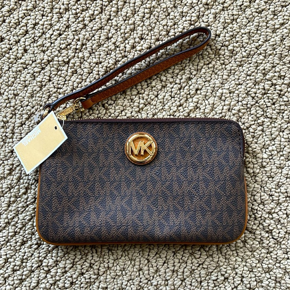 Michael Kors Fulton Wristlet NEW